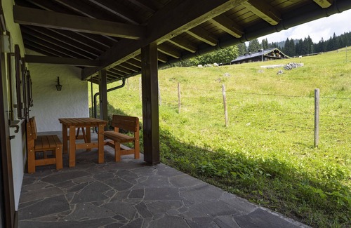 Reit im Winkl Apartment | Vacation apartment in Unterwirt's alpine hut on the Winklmoos-Alm