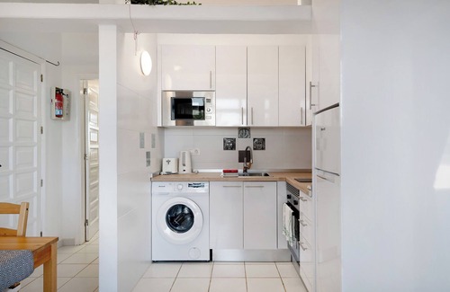 Costa Teguise Apartment | Vacation Apartment 'Los Molinos 4306' with Sea View, Private Pool and Wi-Fi