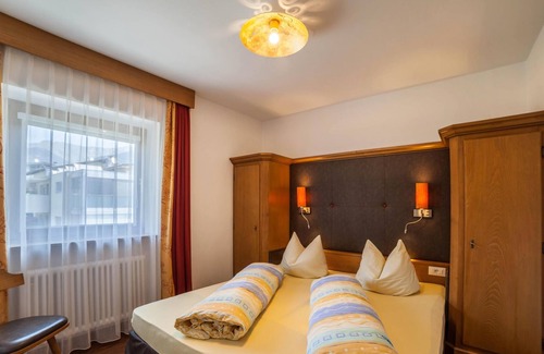 Burgusio Apartment | Vacation Apartment "Sonnenhof Sonnwend" with Mountain View, Terrace & BBQ