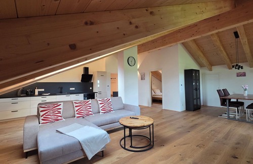 Uebersee Apartment | Vacation apartment 90 sqm with balcony