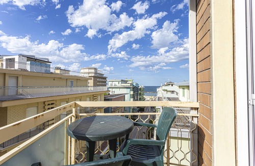 Cagnona Apartment | Vacation Apartment by the Sea