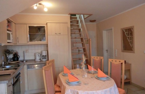 Graal Apartment | Vacation apartment K6 - Central 3-room apartment on the 2nd floor for max. 6 persons, WLAN
