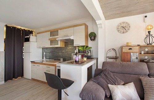 San Agustin Apartment | Vacation Apartment 'Vista Roja' with Sea View, Wi-Fi and Air Conditioning