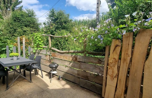La Fontenelle Apartment | Vacation apartment in 4Ha nature area with pond. Bike rental and games for everyone.