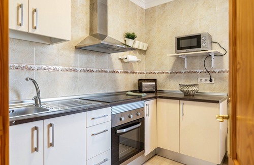 Arrecife Apartment | Vacation Apartment 'Ganivet Home' with Private Terrace and Wi-Fi