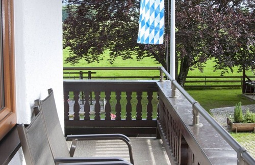 Uebersee Apartment | Vacation apartment Hochgern, 71sqm, balcony, 1-5 persons