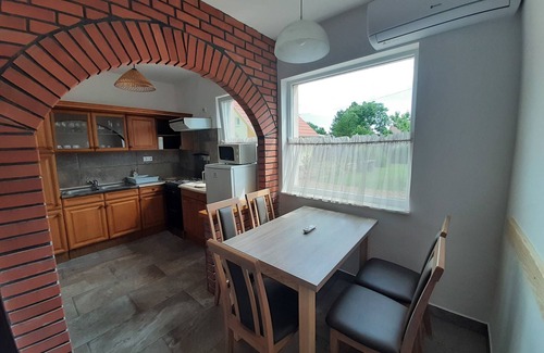 Balatonlelle Apartment | Vacation apartment/apartment for 6 guests with 100m² in Balatonlelle (125023)