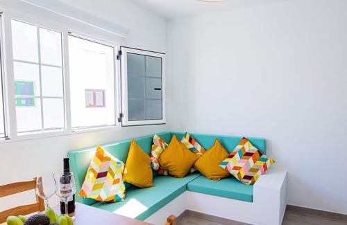 Arrieta Apartment | Vacation Apartment 'Maresia' with Sea View and Wi-Fi