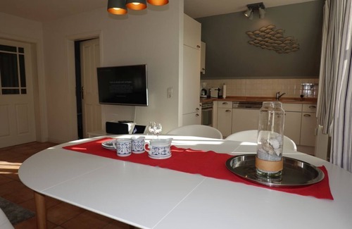 Alkersum Apartment | Vacation at Hüs Dikstian in Alkersum