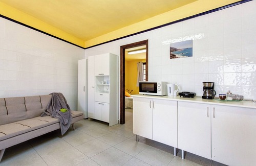 Garachico Apartment | Vacation Apartment 'Vista Al Mar' with Sea View and Wi-Fi
