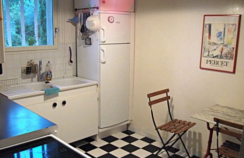 Saint-Saturnin-les-Apt House | Vacation Home "Zypresse" - Relax in with a large, enclosed parklike garden.