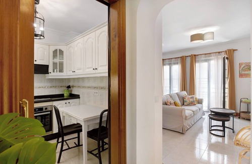 Arrecife Apartment | Vacation Home 'Alpispa' with Balconies & Wi-Fi