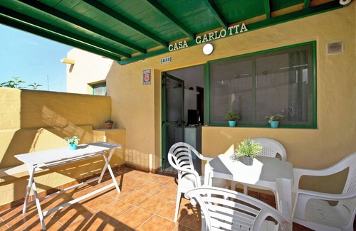 Bahia Calma House | Vacation Home "Casa Carlotta" close to the Sea with Private Garden & Wi-Fi