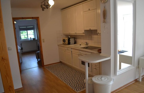 Midlum House | Vacation home Dat Strandgood for up to 6 people in Oveneum.