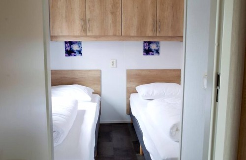 Bant House | Vacation home Eigen Wijze in Bant - 4 persons, 2 bedrooms