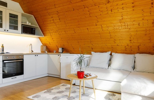 Badacsonytomaj House | Vacation home Emi by Interhome