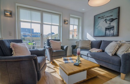 Westerland House | Vacation home for up to 6 people with garden and sauna.