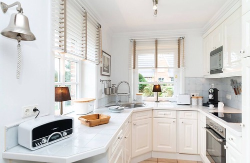 Westerland House | Vacation home for up to 6 people with garden. - Only 500 meters to the beach!