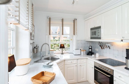 Westerland House | Vacation home for up to 6 people with garden. - Only 500 meters to the beach!