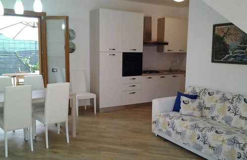 Noto Marina House | Vacation Home Geranium - Residence Eloro