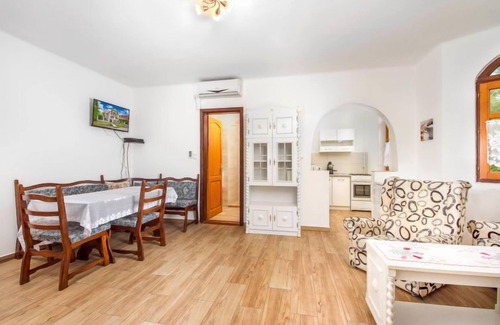 Balatonmariafurdo House | Vacation home Green by Interhome