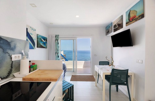 Villa de Mazo Apartment | Vacation Home 'La Cangrejera' close to the Beach with Sea View, Terrace & Wi-Fi