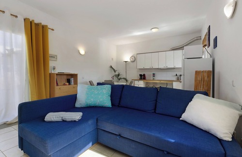 Tuineje House | Vacation Home "La Finca Las Estrellas" with Mountain View, Garden & Wi-Fi