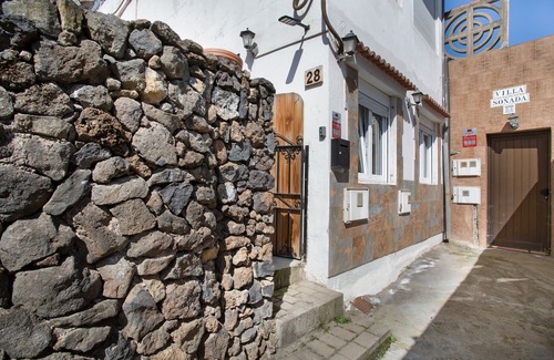 Valleseco House | Vacation Home 'Mi Candela' with Private Terrace and Wi-Fi