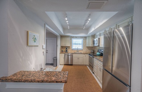 Naples Park Cottage | Vacation Home Near the Beach!