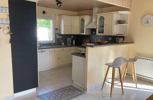 Mesquer House | Vacation home on enclosed land 800 metres from the beach and shops