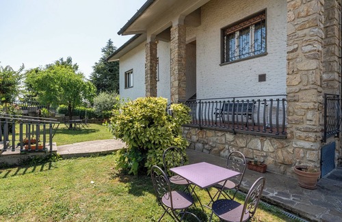 Pistoia House | Vacation Home "Residenza Martinelli" with Private Garden & Wi-Fi