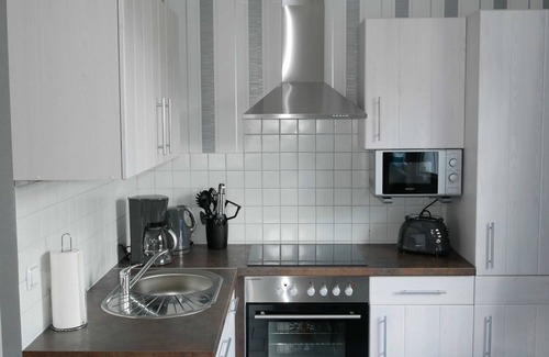 Karlshagen Apartment | Vacation home Sellin, child-friendly, barbecue, terrace, WLAN - Holiday home