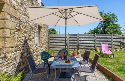 Crozon House | Vacation home Ty Jos by Interhome