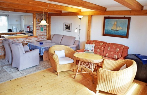 Gross Zicker Apartment | Vacation home with thatched roof and quiet location