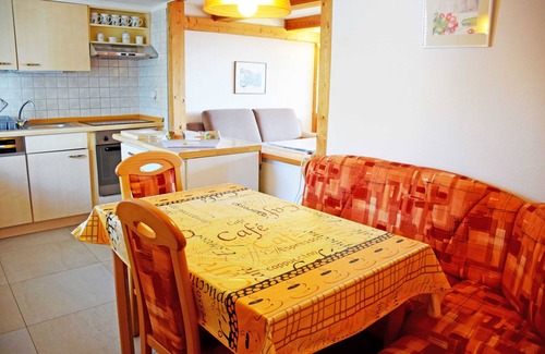 Gross Zicker Apartment | Vacation home with thatched roof and quiet location