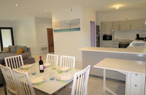 Lacanau-Ocean House | Vacation home Yara by Interhome