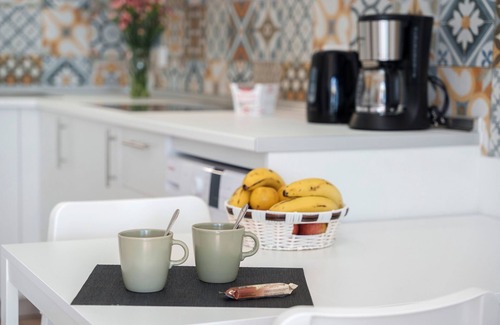 San Miguel de Abona Apartment | Vacation 'La Sabina De Manuel3' with Sea View, Private Terrace and Wi-Fi