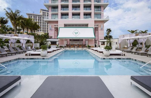 Nassau Hotel | Vacation Mode On | Unit with Ocean View - Pools, Bar, Dining, Water Park!
