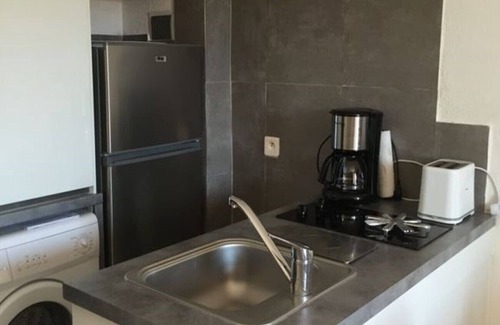Grosseto-Prugna Apartment | VACATION RENTAL PORTICCIO F2 CLIM, SEA, POOL, SHOPS, RESTAURANTS.