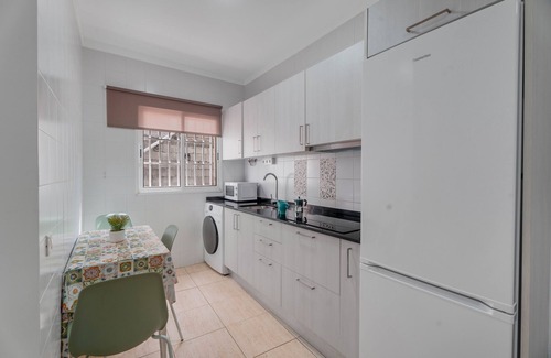 San Cristobal de La Laguna Apartment | Vacation 'S2' with Wi-Fi