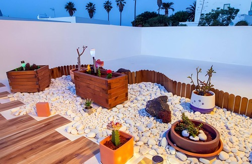 Yaiza Apartment | Vacation 'Suite Junior Con Terraza' with Wi-Fi and Air Conditioning