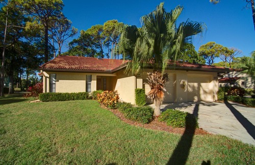 Sarasota Villa | Vacation Villa just minutes drive from Siesta Key, year-round heated pool/3640