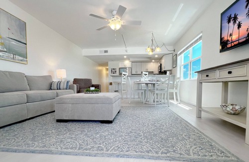 Fort Myers Beach Condo | Vacation Villas #631: Top-Floor, Beachside Corner Condo with TWO balconies