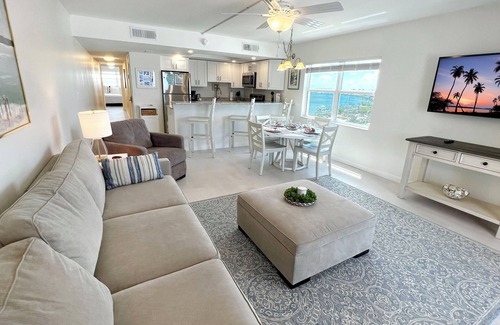 Fort Myers Beach Condo | Vacation Villas #631: Top-Floor, Beachside Corner Condo with TWO balconies