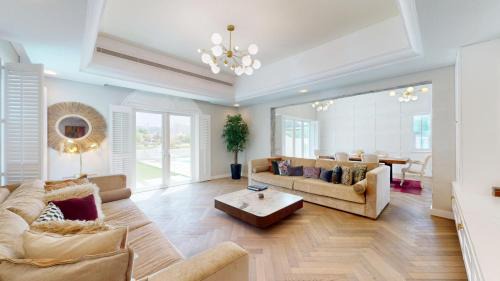 Dubai Sports City House | Vacationer l Family Villa with Private Pool, Private Garden