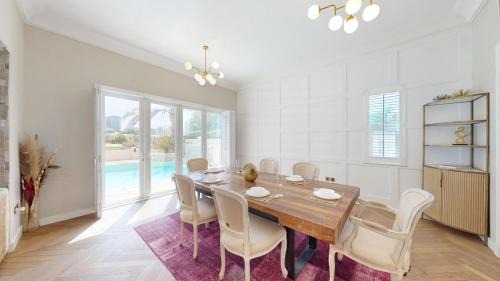 Dubai Sports City House | Vacationer l Family Villa with Private Pool, Private Garden