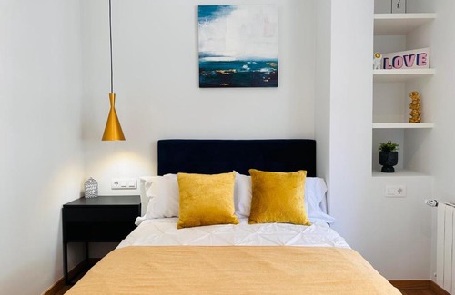 Vigo Apartment | VAHIBAR Residences- Plaza de Compostela