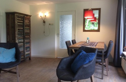 Oostvoorne Apartment | Vakantiehuisje vlakbij de duinen