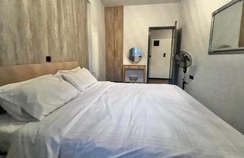 Petaloudes Apartment | Valla Studio