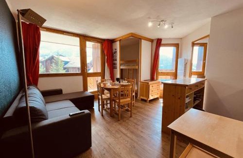 Vallandry Apartment | Vallandry: Apt 2 pièces 34m², 4 pers, proche pistes et centre, casier à skis - FR-1-757-118